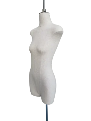 Maniquí femenino plano de medio cuerpo, sin cabeza ni brazos, de lino premium Xintu, para escaparate.