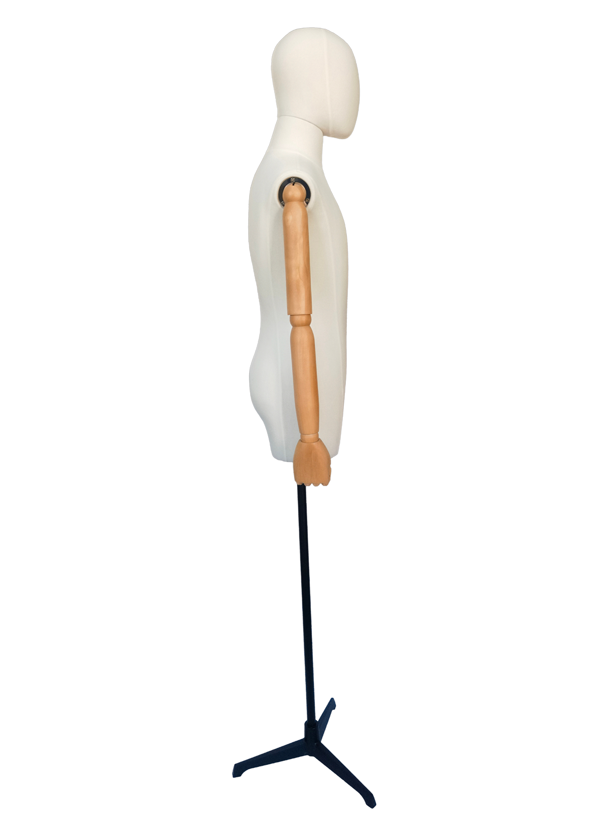 Perfil lateral de un maniquí de torso masculino XINTU, con cuerpo de tela color hueso, cabeza abstracta, brazos articulados de madera de haya y soporte negro.