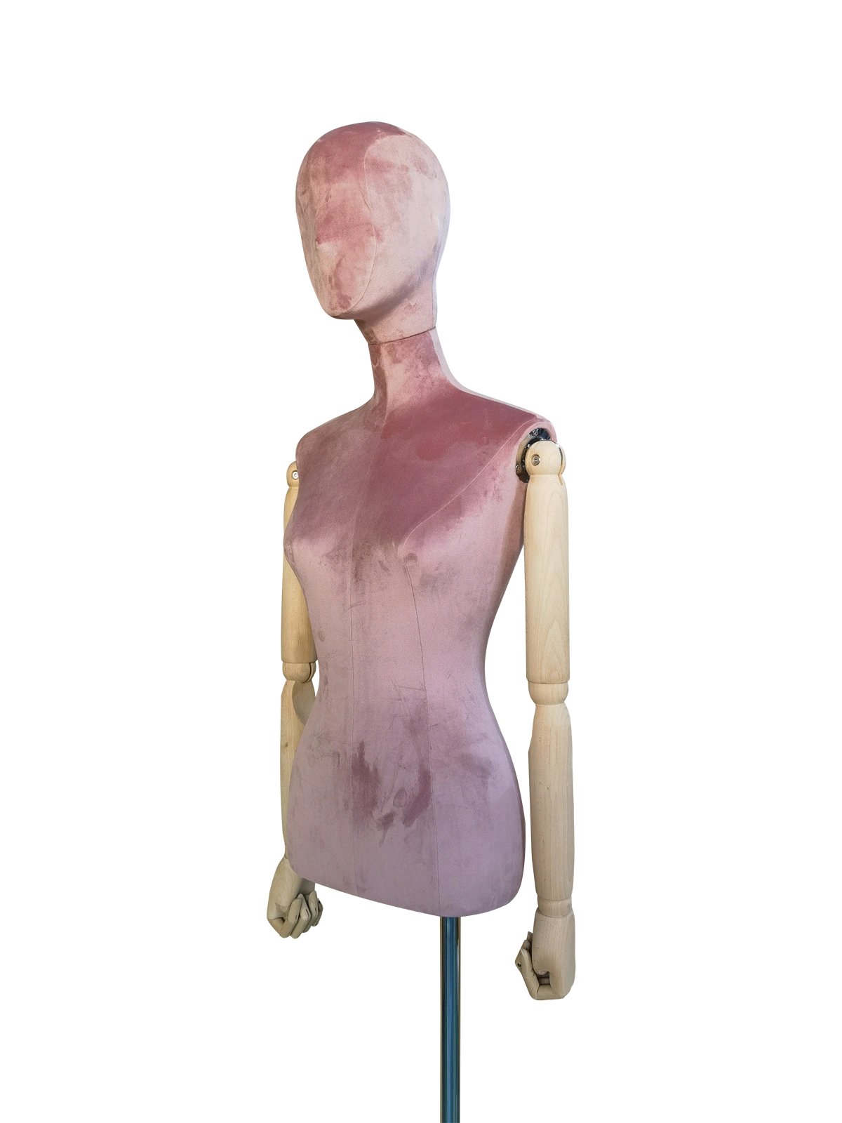 มุมมองด้านข้างแบบเอียงของหุ่นจำลองลำตัวหญิงของ XINTU หุ้มด้วยผ้ากำมะหยี่สีชมพู มีหัวแบบนามธรรมและแขนไม้แบบขยับได้.