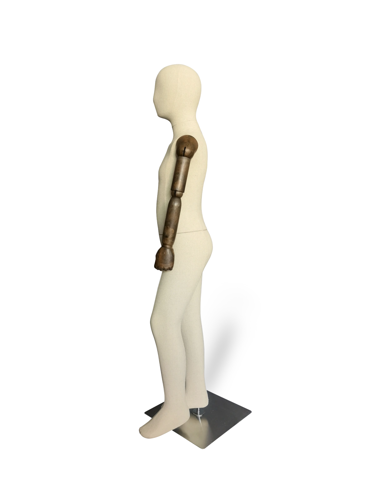 Maniquí infantil de cuerpo entero Xintu Premium Linen, brazos ajustables de madera oscura, base cuadrada de metal cepillado, vista lateral