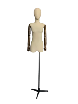 Maniquí de medio cuerpo femenino de lino premium Xintu, brazos ajustables de madera oscura, base trípode negra, vista frontal